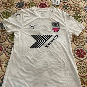 Puma White Girls or Women’s Soccer Jersey Sports Top, Size M, New With Tags